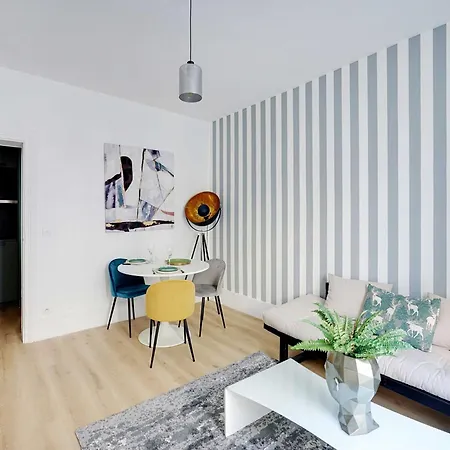 Lägenhet Charming 1bdr 2p Near Parc Monceau *